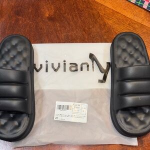 Vivianly Quilted Black Slide Sandals
